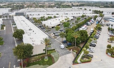 2005 Raymer Ave, Fullerton, CA à louer Photo intérieure– Image 2 sur 4