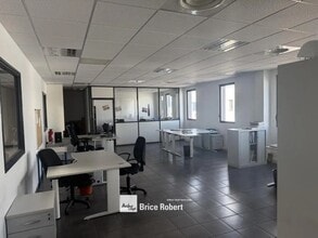 73 Rue Mathieu Dussurgey, Saint-Fons à louer Photo intérieure– Image 2 sur 7