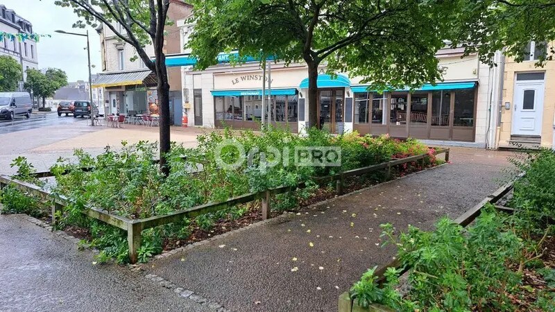 Local commercial dans Montluçon à louer - Photo de l’immeuble – Image 2 sur 6
