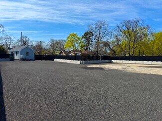 Plus de détails pour 48 Old Quogue Rd, Riverhead, NY - Terrain à louer