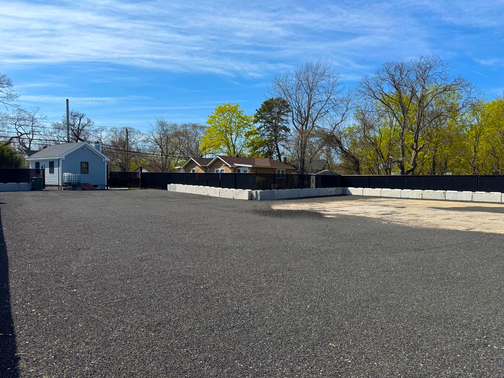 48 Old Quogue Rd, Riverhead, NY à louer Photo de l’immeuble– Image 1 sur 9
