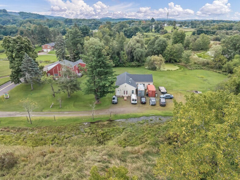 1105 Northrop Rd, Wallingford, CT à vendre - Photo de l’immeuble – Image 3 sur 12
