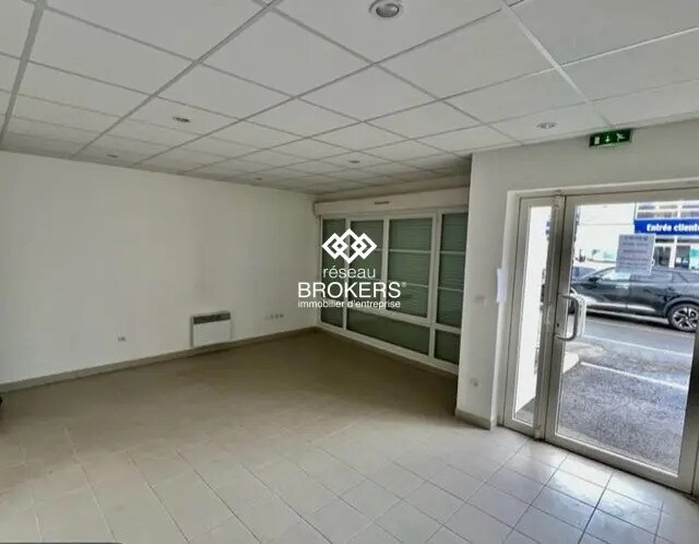 Bureau dans Chambly à louer - Photo de l’immeuble – Image 1 sur 3