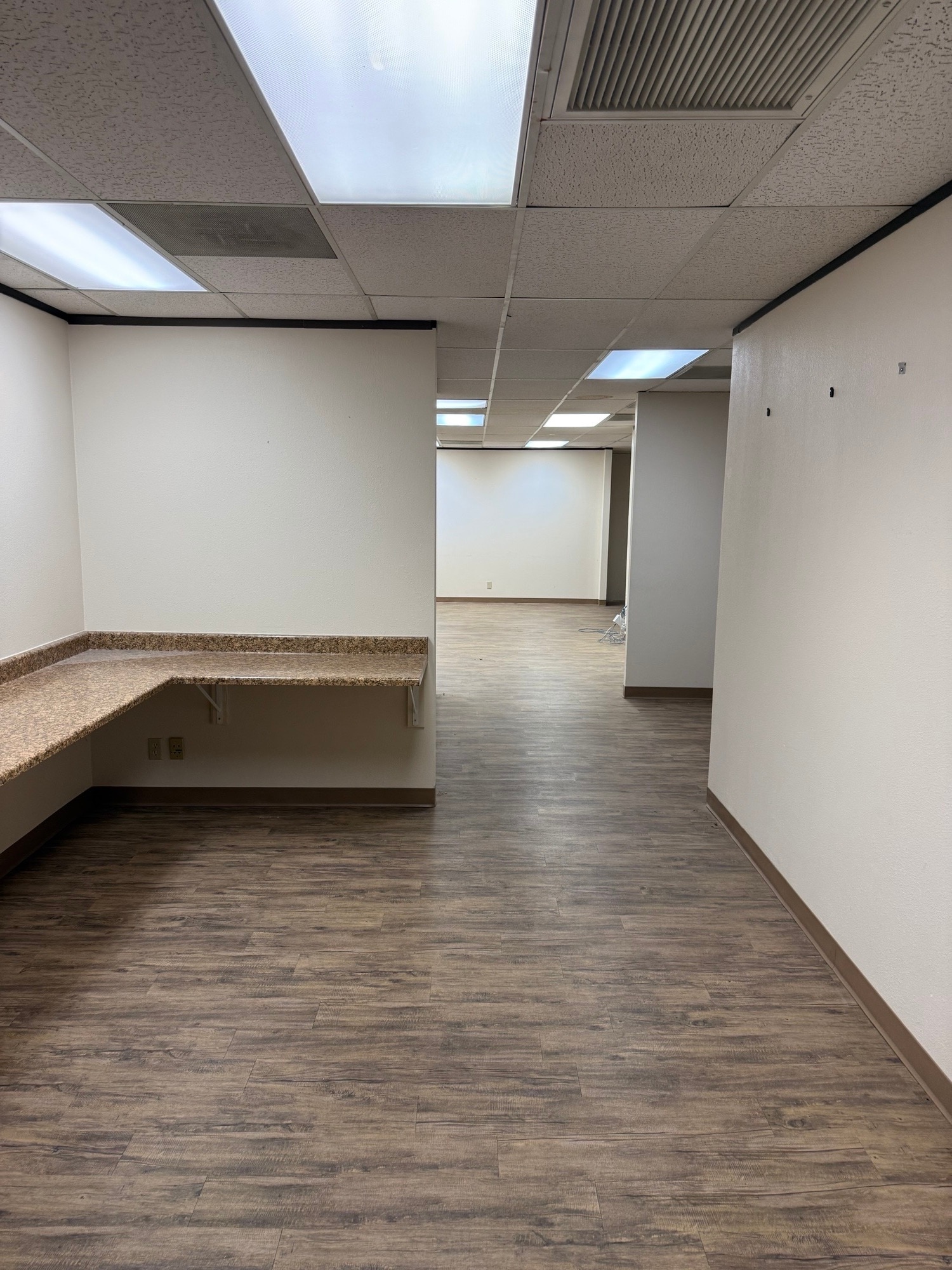 1930 S Alma School Rd, Mesa, AZ à louer Photo intérieure– Image 1 sur 8