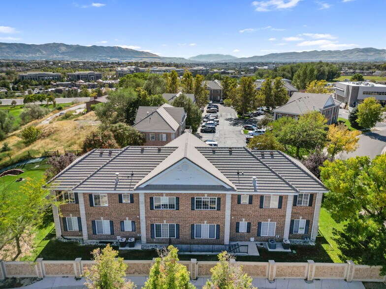 891 W Baxter Dr, South Jordan, UT à vendre - Photo de l’immeuble – Image 2 sur 35