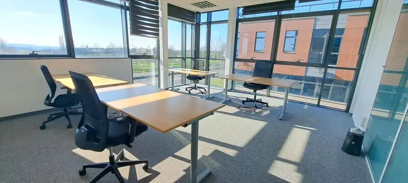 Bureau dans Noisy-le-Roi à louer - Photo de l’immeuble – Image 1 sur 22