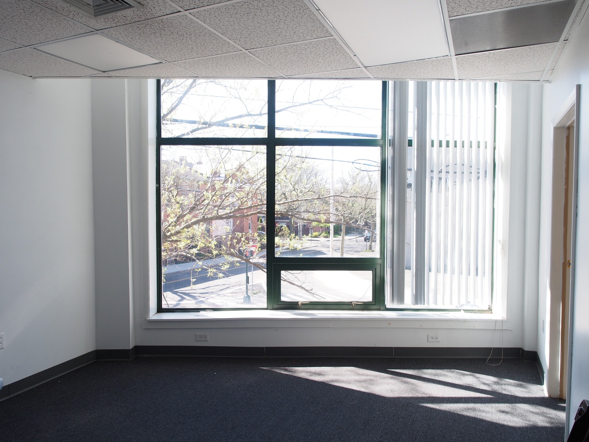 943 Grand Ave, New Haven, CT à louer Photo intérieure– Image 1 sur 3