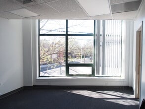 943 Grand Ave, New Haven, CT à louer Photo intérieure– Image 1 sur 3