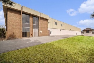 Plus de détails pour 22700 Heslip Dr, Novi, MI - Industriel/Logistique à vendre
