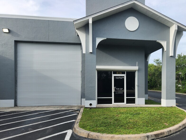 3899 Mannix Dr, Naples, FL à vendre - Photo de l’immeuble – Image 1 sur 1