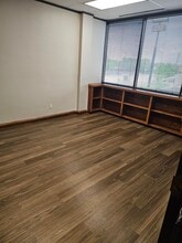 5934 S Staples St, Corpus Christi, TX à louer Photo intérieure– Image 1 sur 4