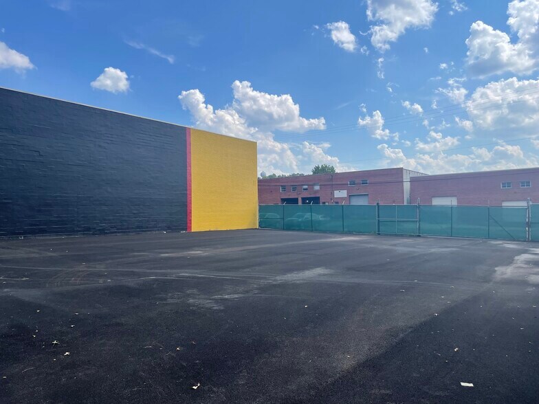5214-5216 Monroe Pl, Hyattsville, MD à louer - Photo de l’immeuble – Image 2 sur 6