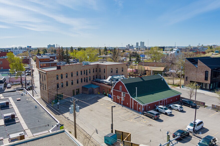 1130 10 Ave SE, Calgary, AB à louer - Photo de l’immeuble – Image 2 sur 3