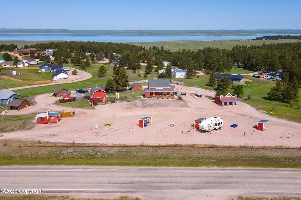 115 Pine Haven Rd, Pine Haven, WY à vendre Photo de l’immeuble– Image 1 sur 54
