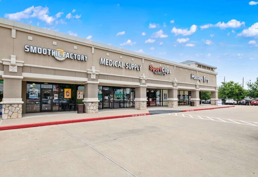19660-20030 Southwest Fwy, Sugar Land, TX à louer - Photo de l’immeuble – Image 3 sur 10