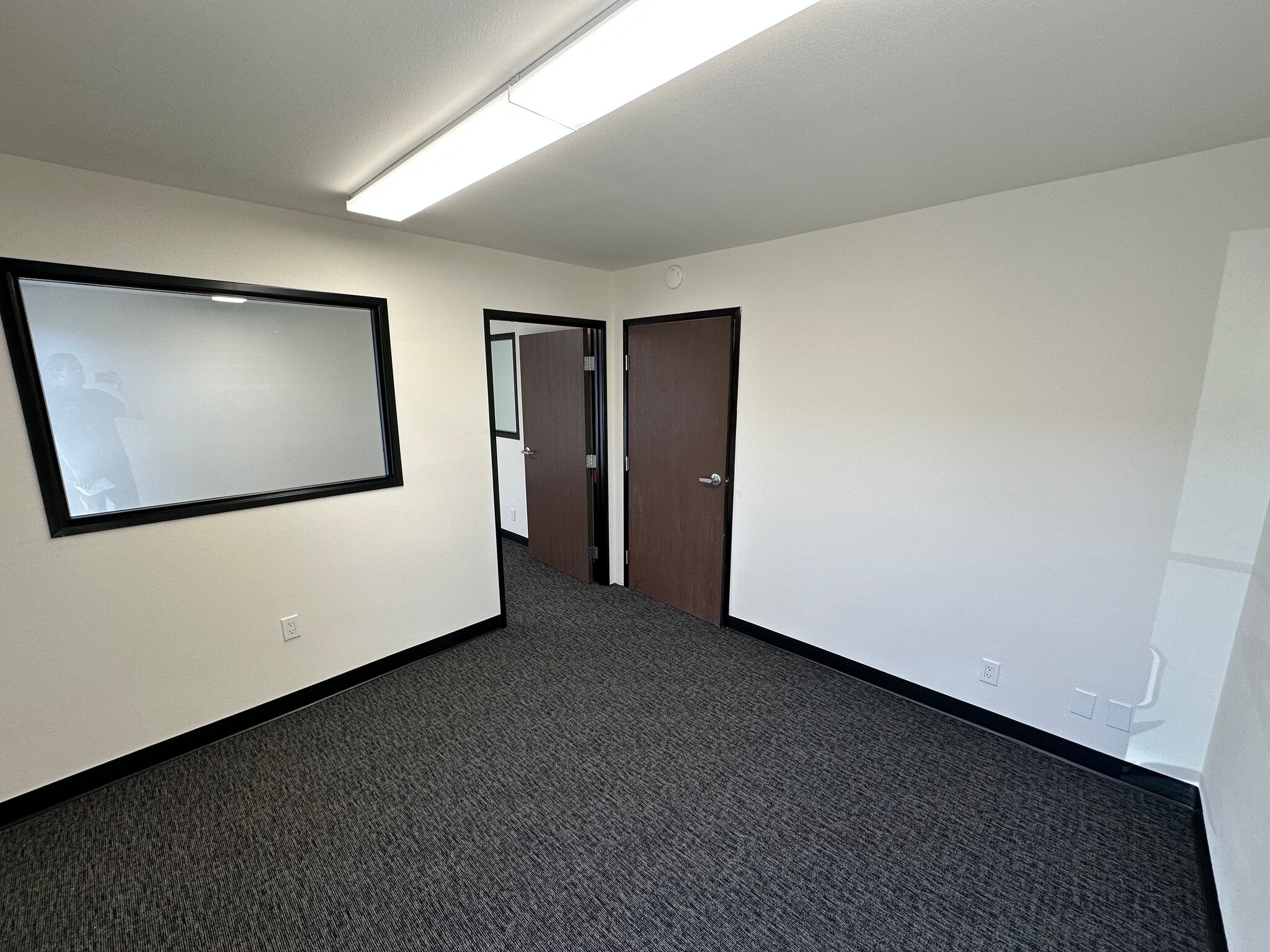1081 N Shepard St, Anaheim, CA à louer Photo intérieure– Image 1 sur 7