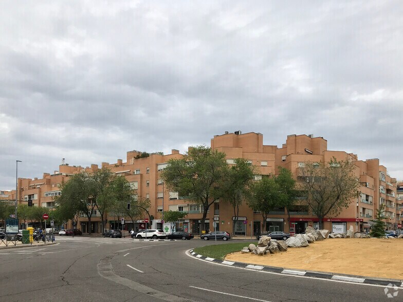 Local commercial dans Alcobendas, Madrid à louer - Photo de l’immeuble – Image 2 sur 2