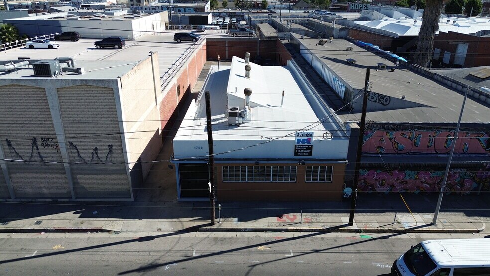 1728 Maple Ave, Los Angeles, CA à louer - Photo de l’immeuble – Image 2 sur 15