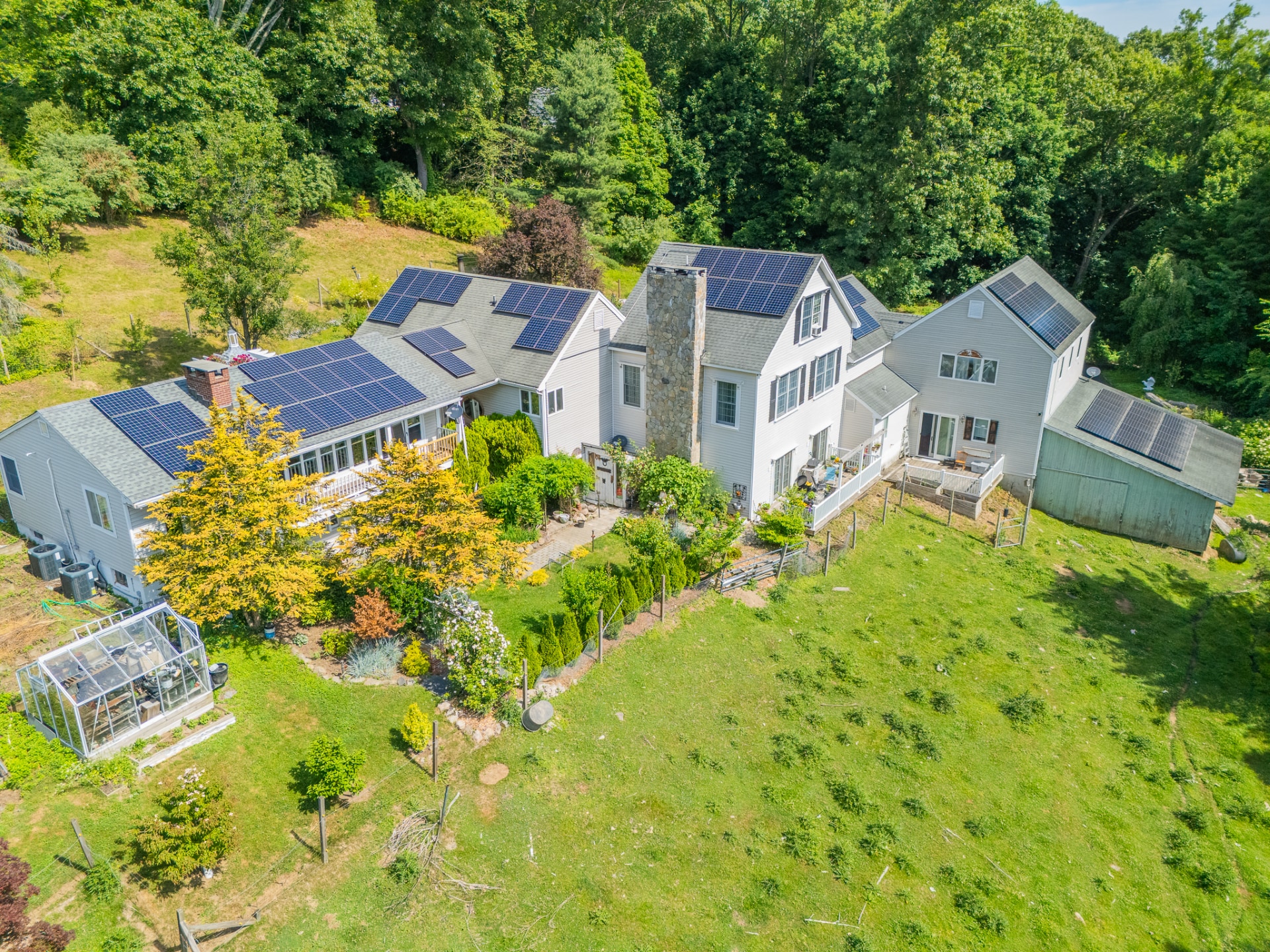 34 West St, Newtown, CT à vendre Photo principale– Image 1 sur 8