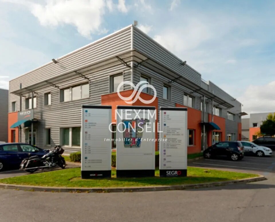 Bureau dans Le Blanc-Mesnil à louer Photo de l’immeuble– Image 1 sur 4
