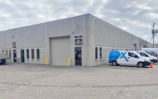 Plus de détails pour 21421 Hilltop St, Southfield, MI - Différents types d’espaces à louer