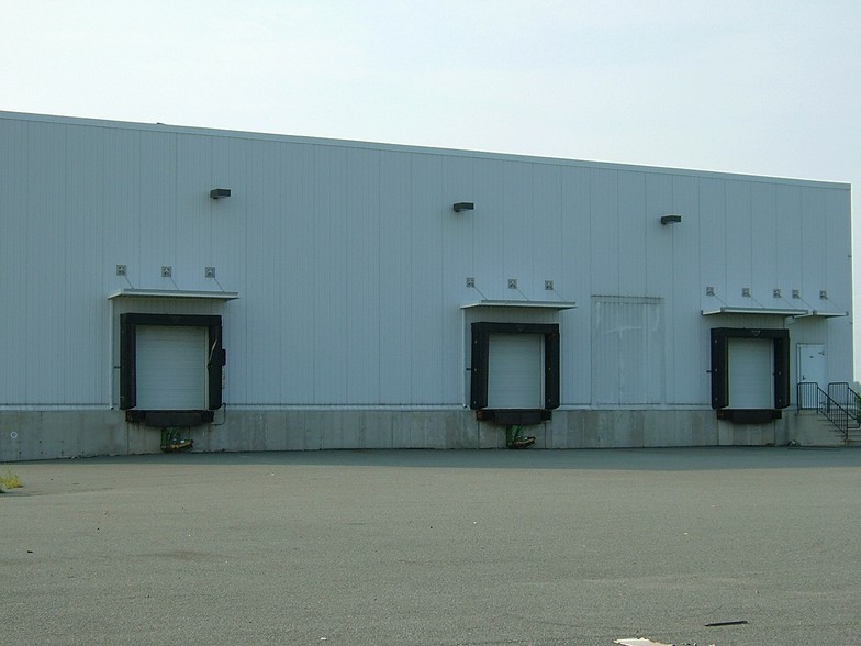 1207 W Bridge St, Spring City, PA à louer - Photo de l’immeuble – Image 2 sur 7