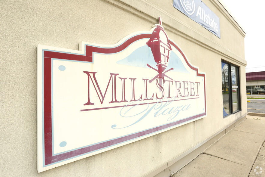 221 S Mill St, Clio, MI à louer - Photo de l’immeuble – Image 3 sur 6