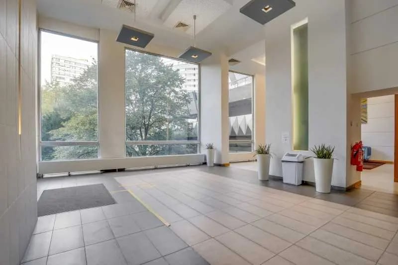 Bureau dans Courbevoie à louer Hall d’entrée– Image 1 sur 6