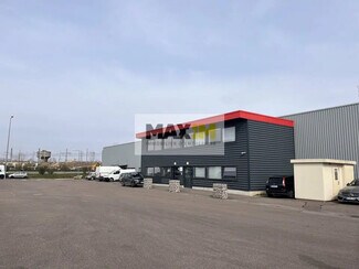 Plus de détails pour Local d'activités à louer