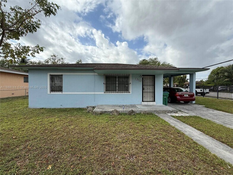 1090 NW 112th St, Miami, FL à vendre - Photo de l’immeuble – Image 2 sur 11