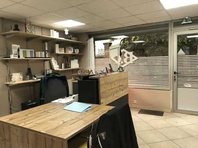 Plus de détails pour Bureau à louer