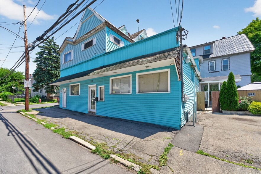 41 Chestnut St, Amsterdam, NY à vendre - Photo de l’immeuble – Image 3 sur 47