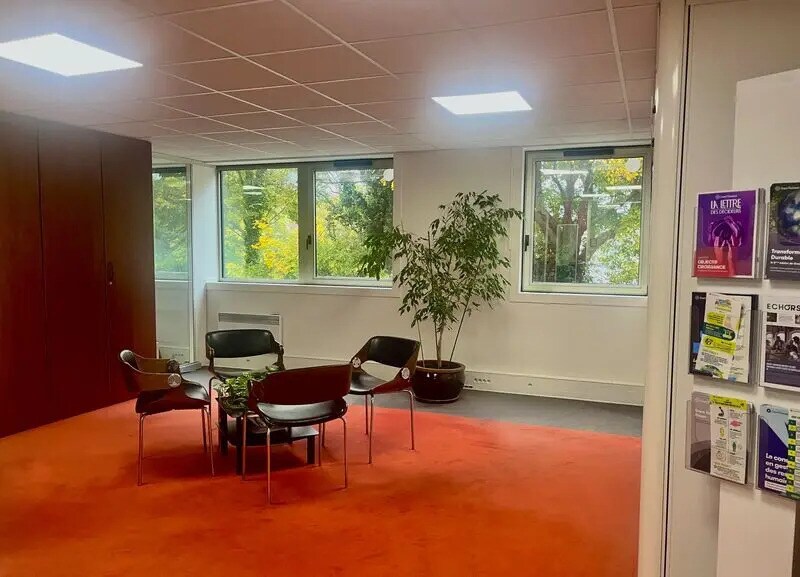 Bureau dans Rouen à louer - Photo de l’immeuble – Image 3 sur 11