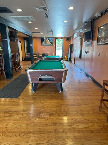 73 Ferry St, Middletown, CT à vendre - Photo de l’immeuble – Image 3 sur 7