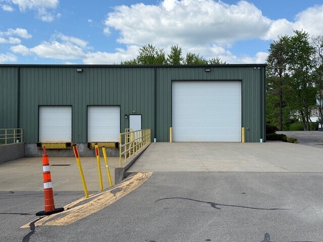 102B Center St, Callery, PA à louer - Photo de l’immeuble – Image 2 sur 6