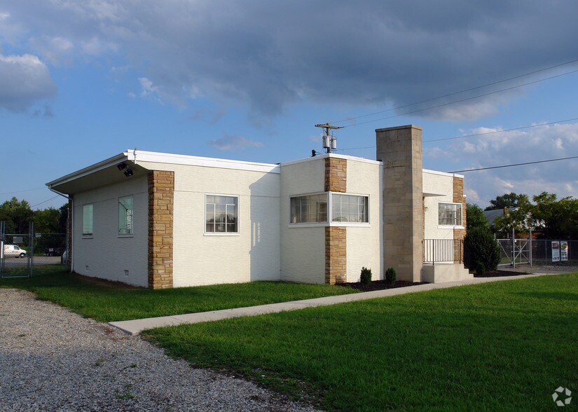 18 Harker Ave, Berlin, NJ à louer - Photo de l’immeuble – Image 1 sur 2