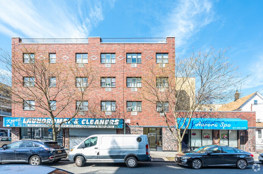 14915 Northern Blvd, Flushing, NY à louer - Photo de l’immeuble – Image 2 sur 3