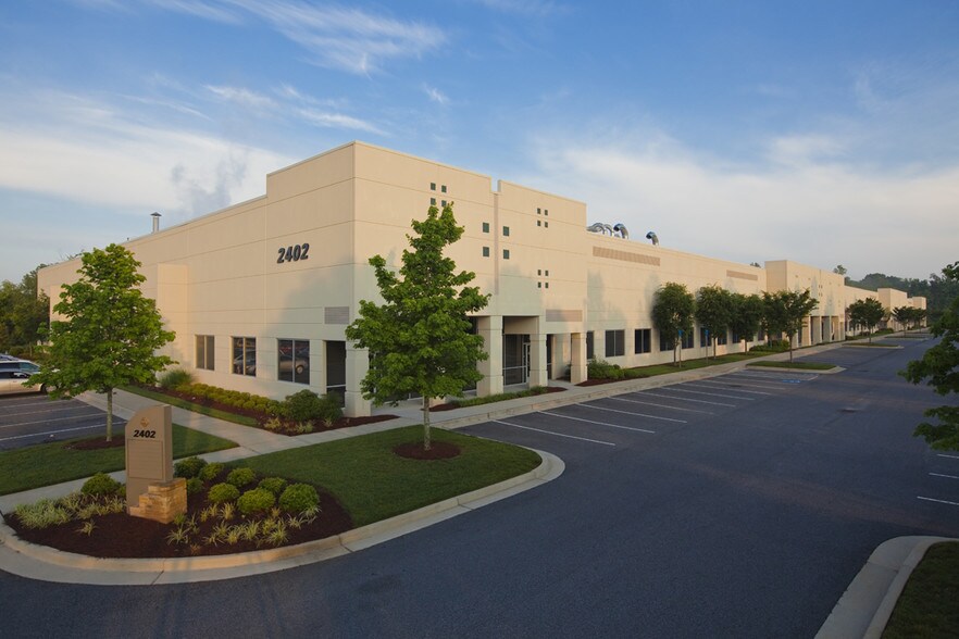 2402 Tech Center Pky, Lawrenceville, GA à louer - Photo principale – Image 1 sur 3