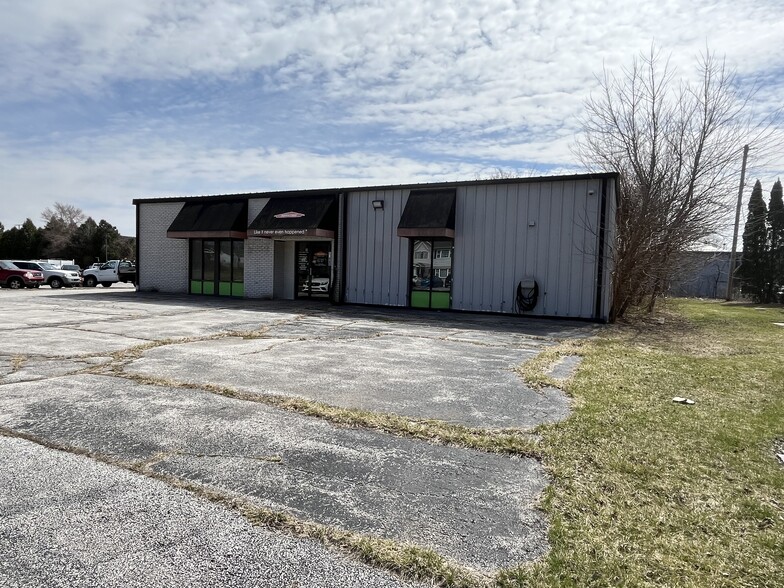 1608 Firestone Ln, Valparaiso, IN à louer - Photo de l’immeuble – Image 1 sur 6