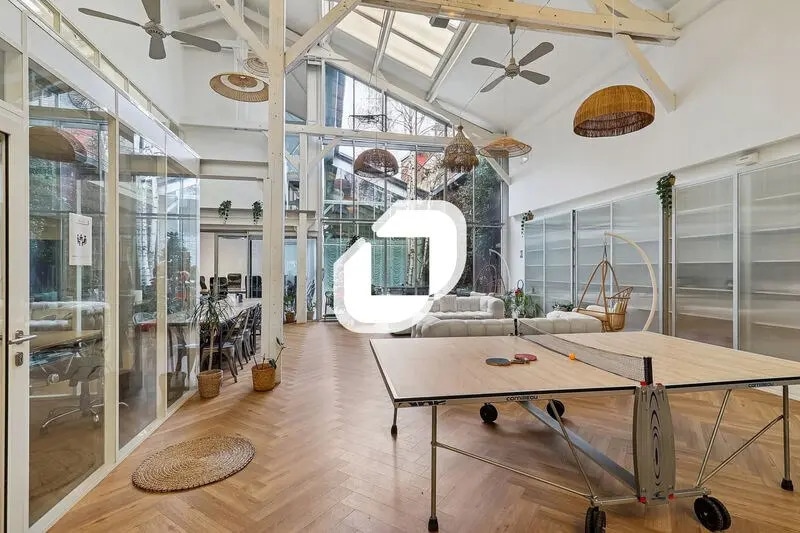 Bureau dans Montreuil à louer Photo de l’immeuble– Image 1 sur 6