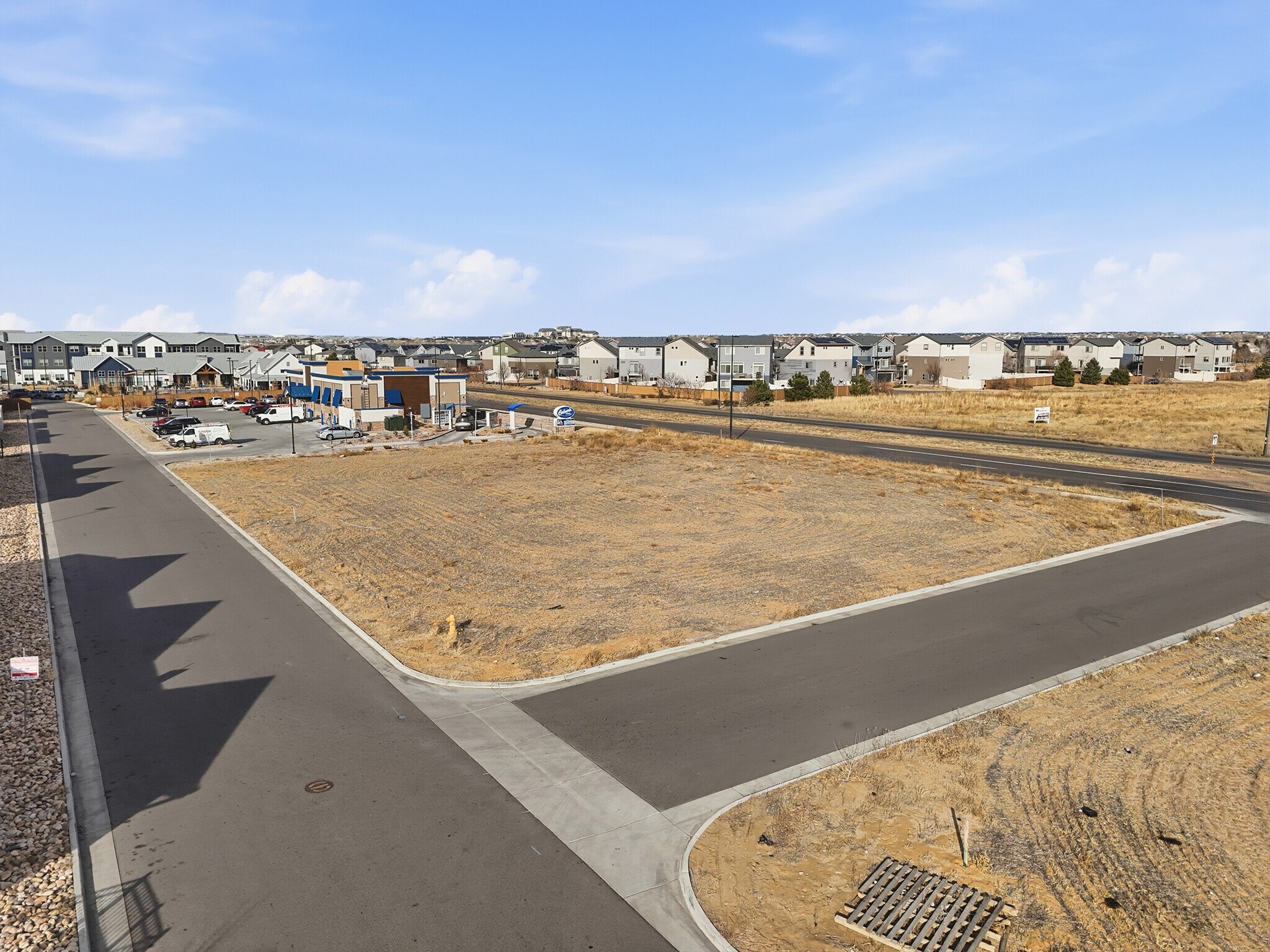 5035 Tower Rd, Denver, CO à louer Photo principale– Image 1 sur 8