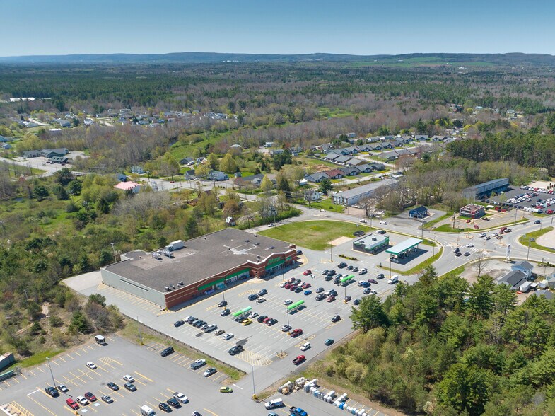 716-720 Central Av, Kingston, NS à vendre - Photo de l’immeuble – Image 1 sur 2