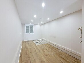 19 Rue Juliette Récamier, Lyon à vendre Photo intérieure– Image 2 sur 7