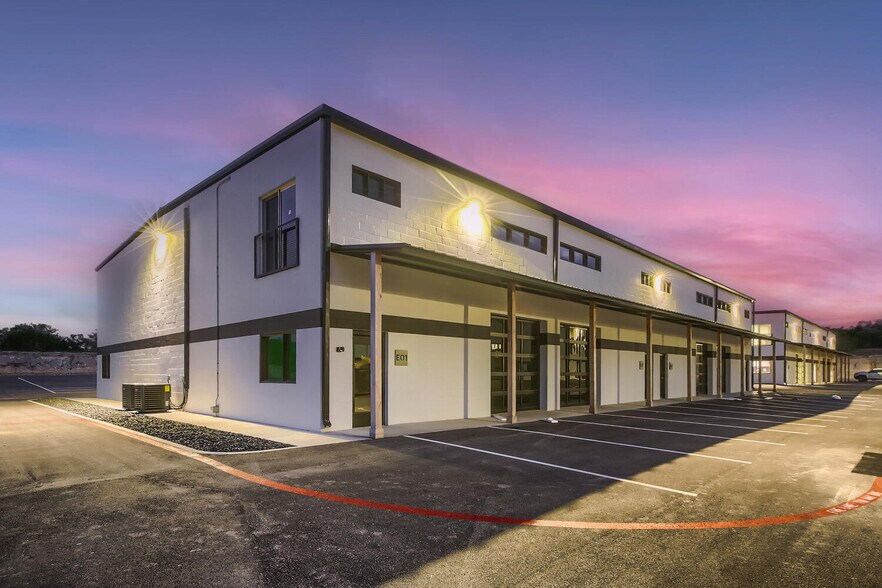 529 SH 46 E, Boerne, TX à vendre - Photo de l’immeuble – Image 3 sur 12