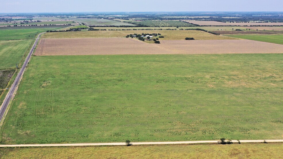 FM 1322, Lockhart, TX à vendre - Photo de l’immeuble – Image 2 sur 8