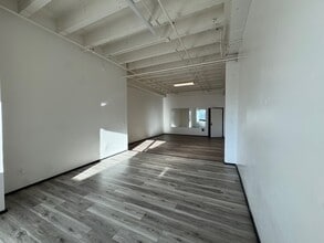 232 SE Oak St, Portland, OR à louer Photo intérieure– Image 1 sur 7