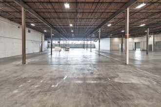 40 Inip Dr, Inwood, NY à louer Photo intérieure– Image 1 sur 1