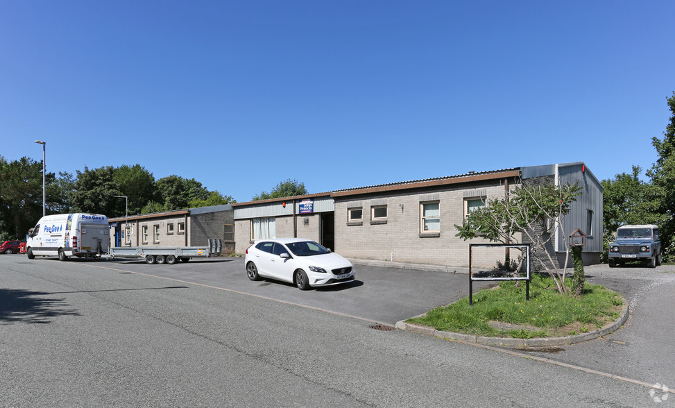 Pentood Industrial Estate, Cardigan à louer - Photo principale – Image 1 sur 4