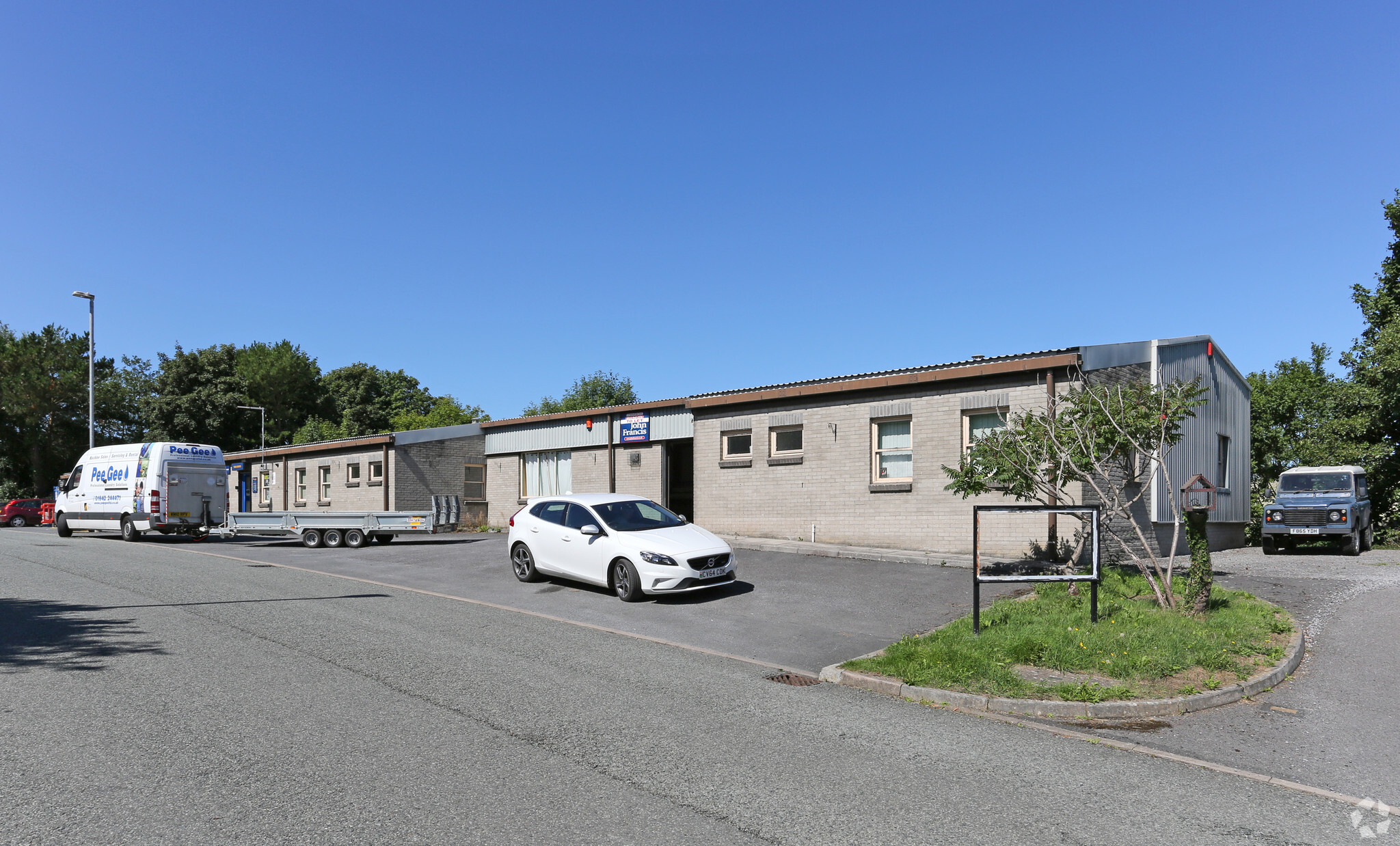 Pentood Industrial Estate, Cardigan à louer Photo principale– Image 1 sur 5