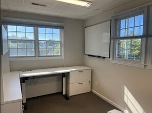 27 Pine St, New Canaan, CT à louer Photo intérieure– Image 1 sur 2